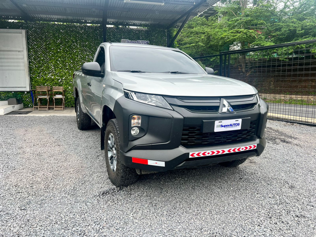 Mitsubishi L200 2023 usado en Panama