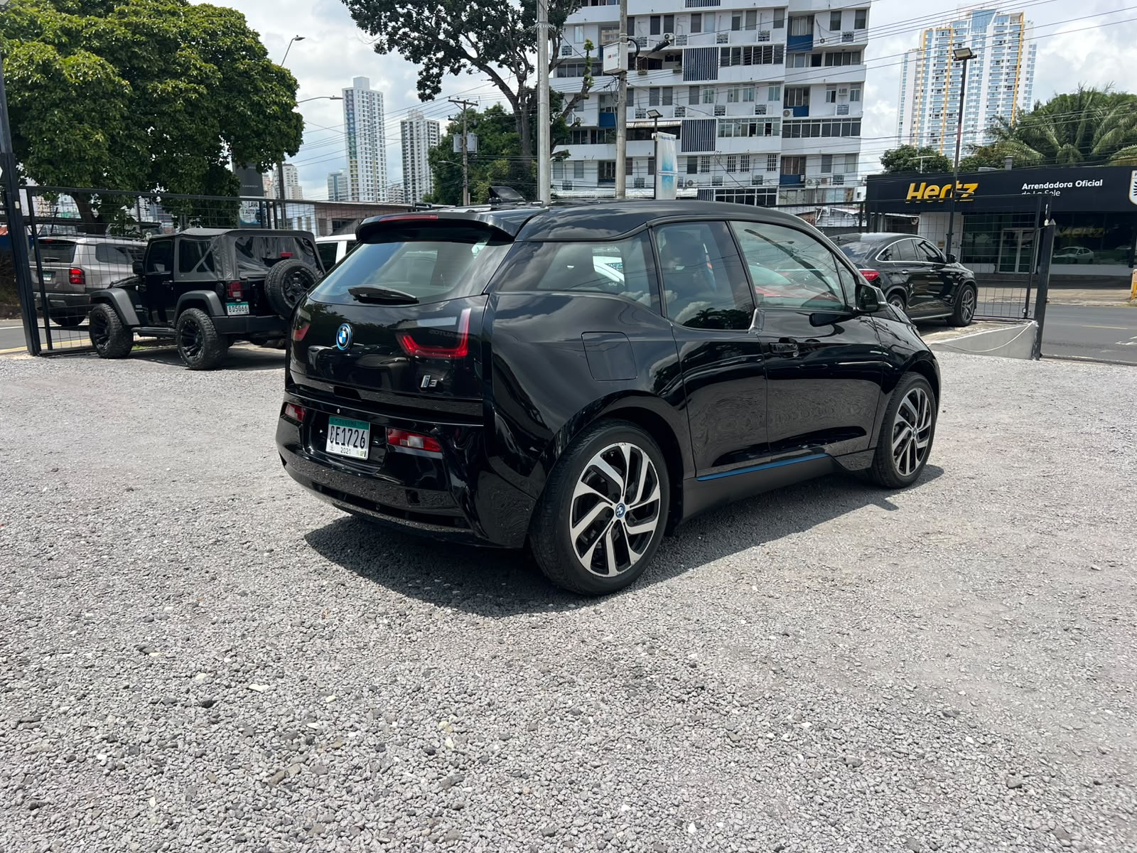 BMW I3