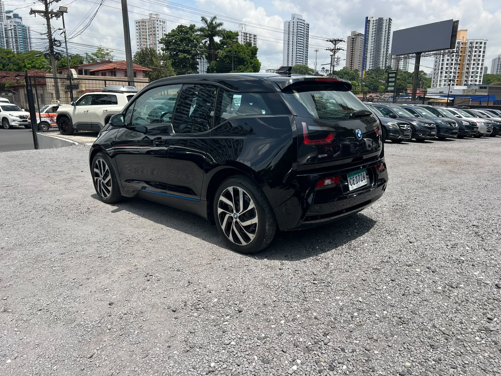 BMW I3