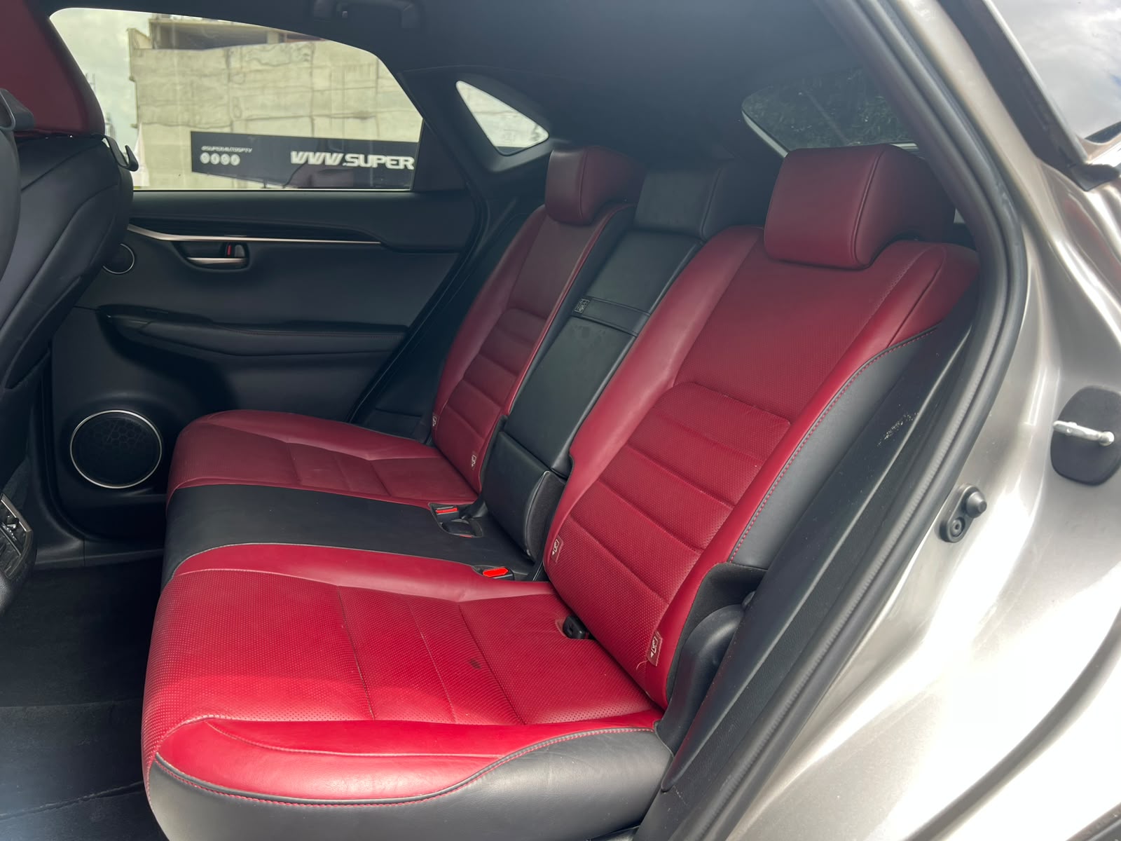 LEXUS NX 300H